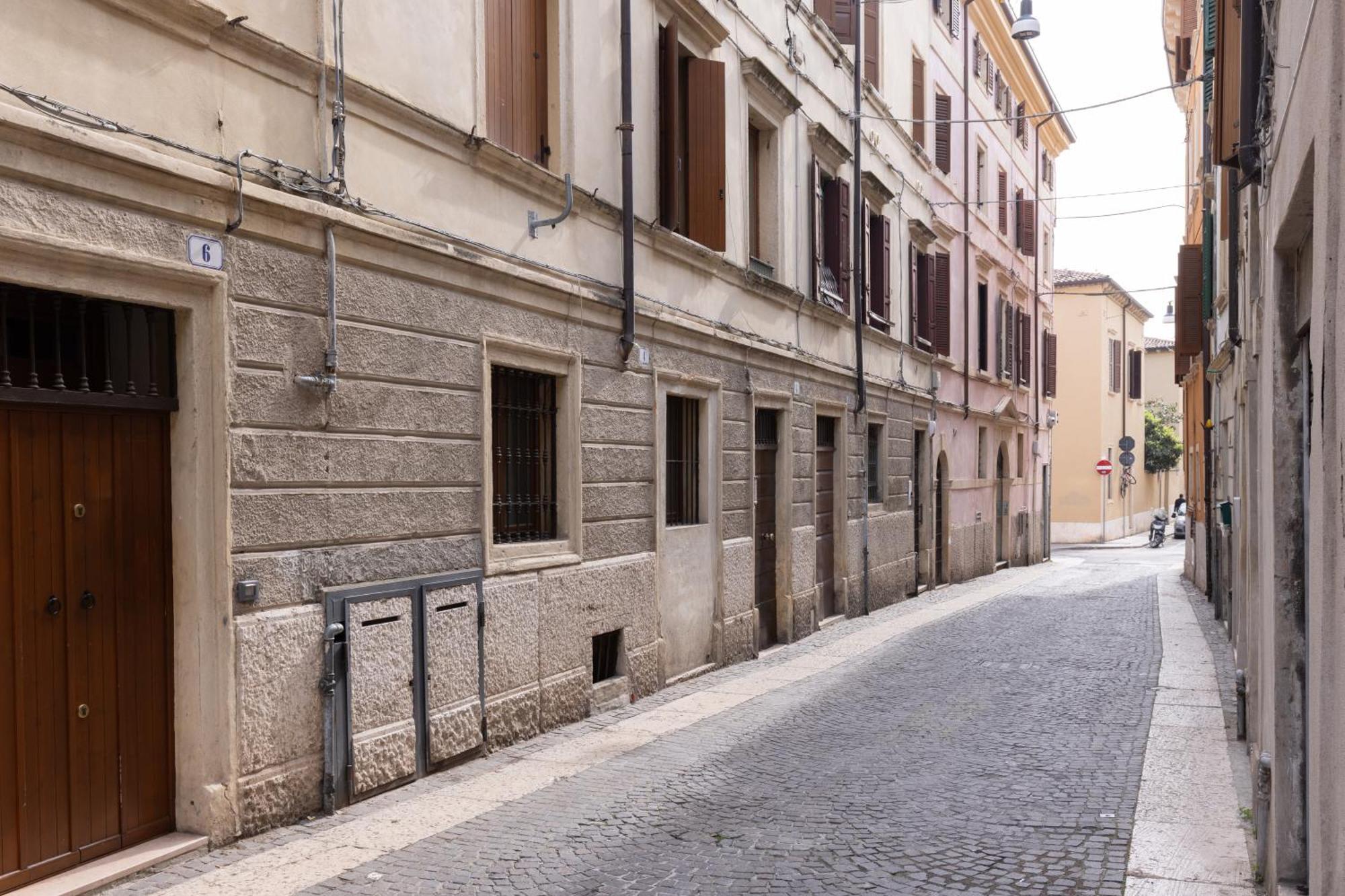 Anticavalle Intero Appartamento Verona Exteriér fotografie